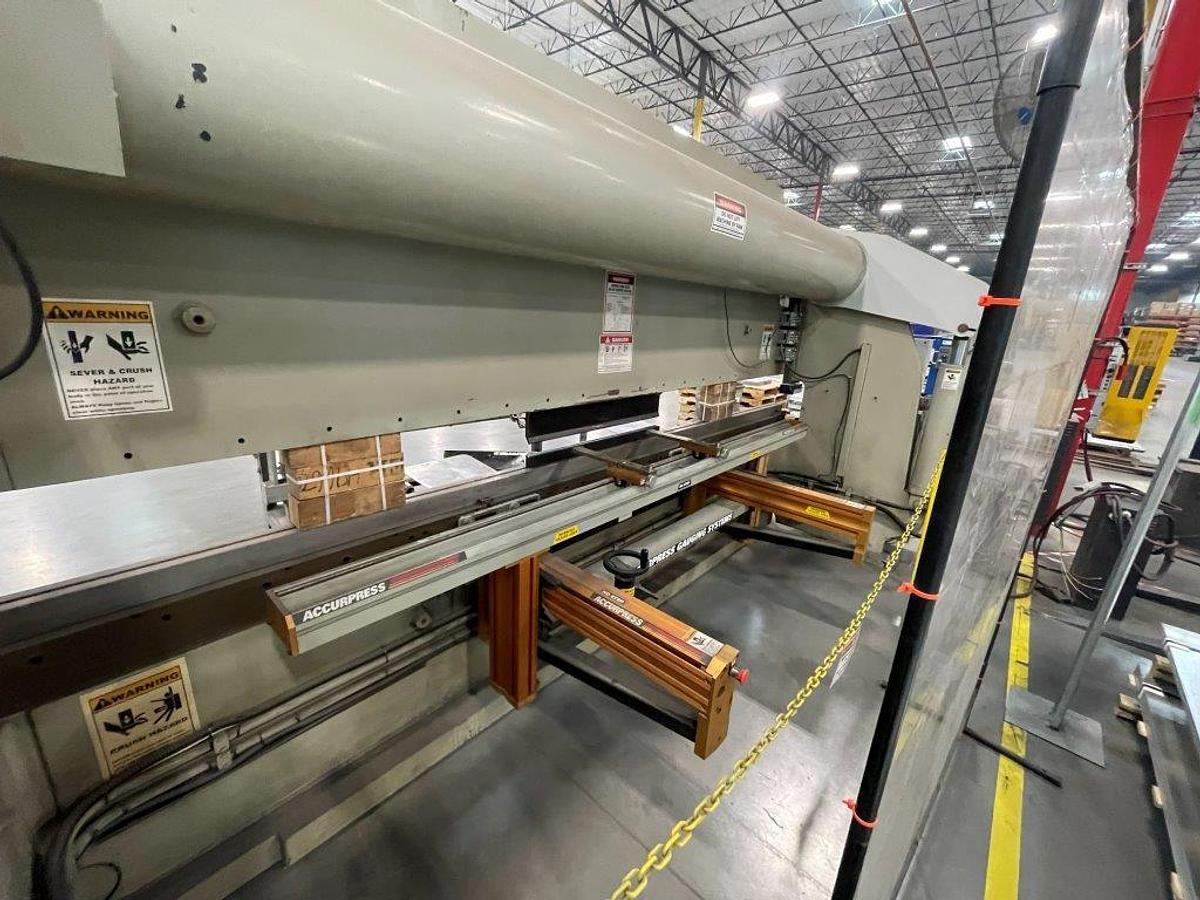 175 Ton, Accurpress #717514, CNC press brake, 14' overall, 148" between housing, 8" stroke, 10" throat, 14" - Image 5