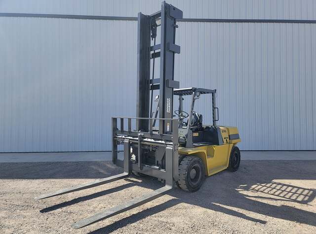 15500 lb. Daewoo Doosan #D70S, forklift, 236" lift height, Doosan diesel engine, solid tires, 2-stage mast - Image 1