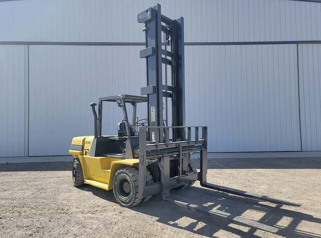 15500 lb. Daewoo Doosan #D70S, forklift, 236" lift height, Doosan diesel engine, solid tires, 2-stage mast - Image 2