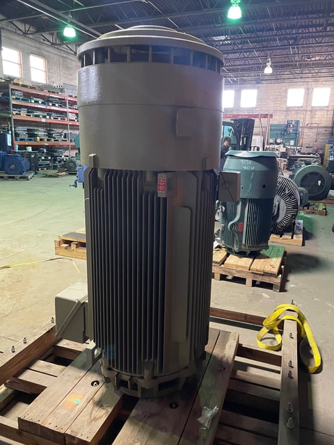 350 HP 1800 RPM General Electric, Frame L5011VP20, TEFC BB, 2400 Volts, New Surplus - Image 2