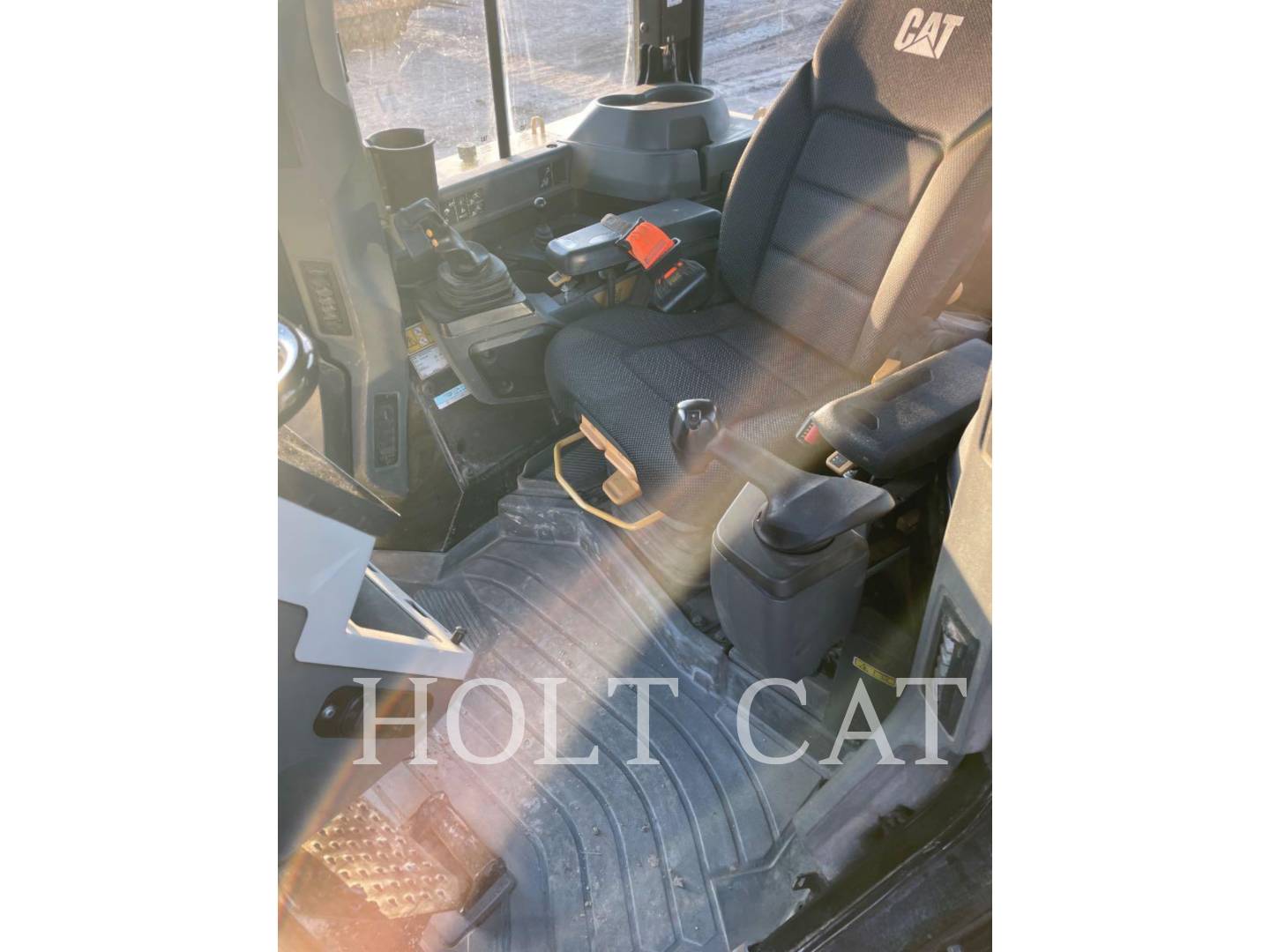 Caterpillar D6 VP, Crawler Dozer, 4887 hours, S/N: RBP01101, 2023 - Image 7