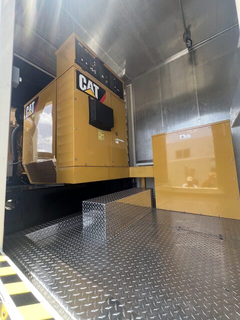 800 KW Caterpillar #C27, Portable Diesel Power Module, 30' Sound Attenuated Container, 1200-gallon double - Image 5
