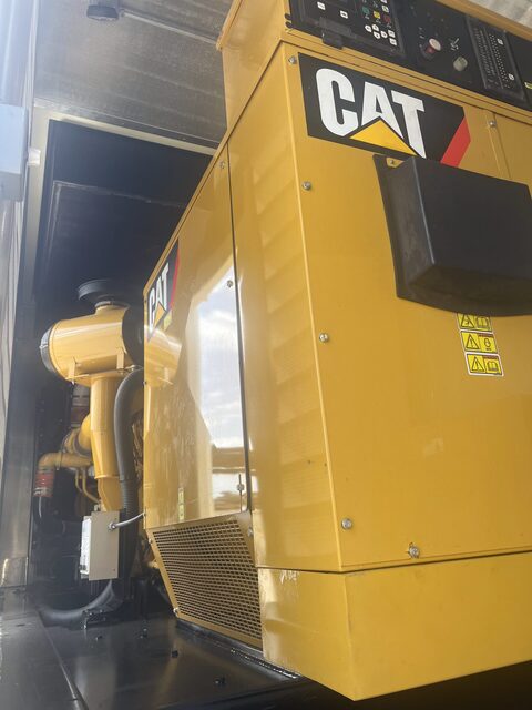 800 KW Caterpillar #C27, Portable Diesel Power Module, 30' Sound Attenuated Container, 1200-gallon double - Image 6