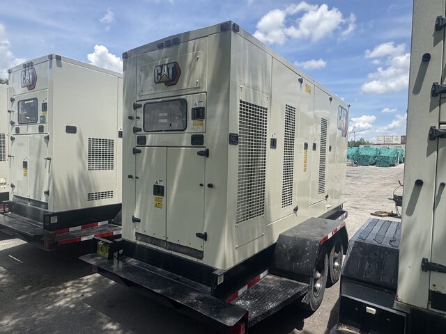 400 KW Caterpillar #XQ400, Portable Diesel Generator Set, 470-gallon base fuel tank, 1800 rpm, Multi Voltage - Image 4