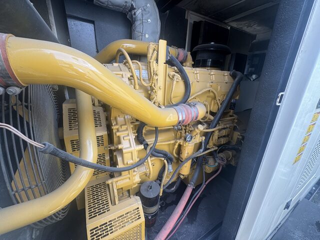 400 KW Caterpillar #XQ400, Portable Diesel Generator Set, 470-gallon base fuel tank, 1800 rpm, Multi Voltage - Image 5