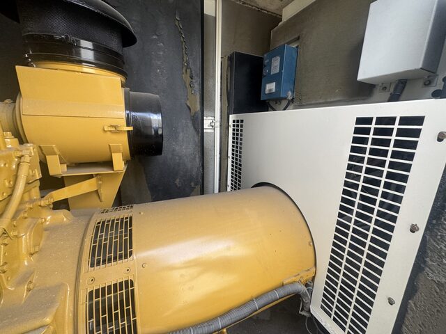 400 KW Caterpillar #XQ400, Portable Diesel Generator Set, 470-gallon base fuel tank, 1800 rpm, Multi Voltage - Image 7