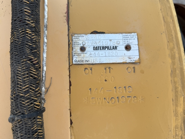 1750 KW, Caterpillar #SR4B, Generator End, 824 Frame, 480 Volt, 2001 - Image 3