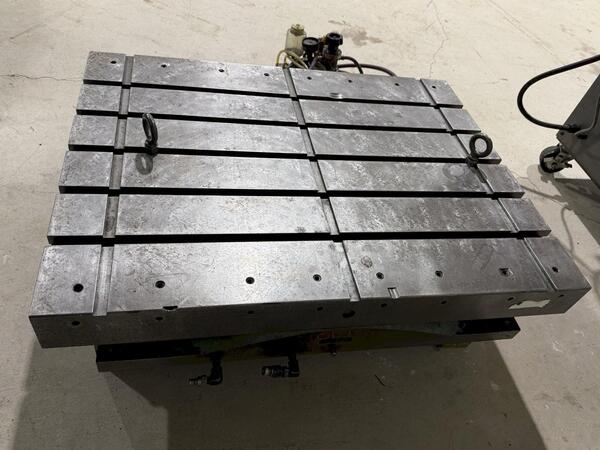 32" x 42" Air Lift Rotary Table - Image 4