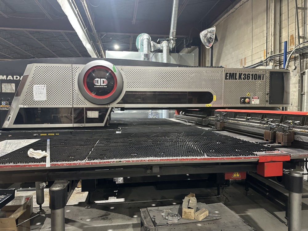 Amada #EMLK3610NT, laser / punch combo, 33 ton, 4000 watt Fanuc C4000 (AF-4000E) Co2 laser, 58 station King - Image 4