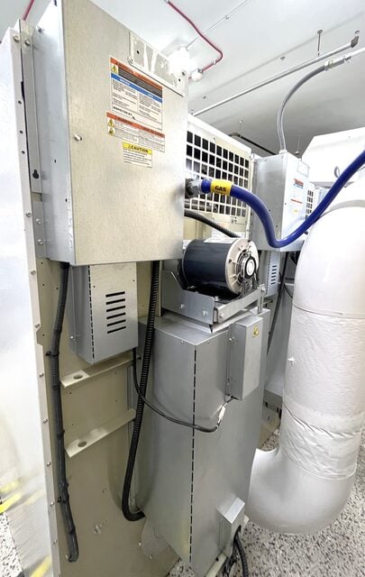 75 lb. Huebsch #HT075NREF6A2W03, Natural Gas Dryer, 165000 BTUH, 240 V., 2017 - Image 3