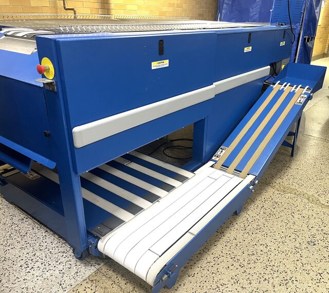 Chicago #Air-CT-XL, Small Piece Folder, Return to Feed, 208 V., 2018 - Image 4