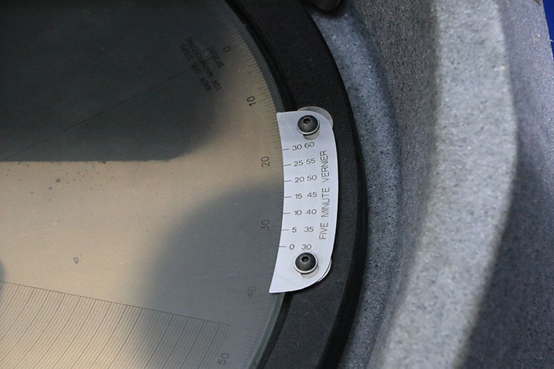 14" Scherr-Tumico #20-2500, optical comparator, bench model, horizontal projection, fiber optic surface - Image 6