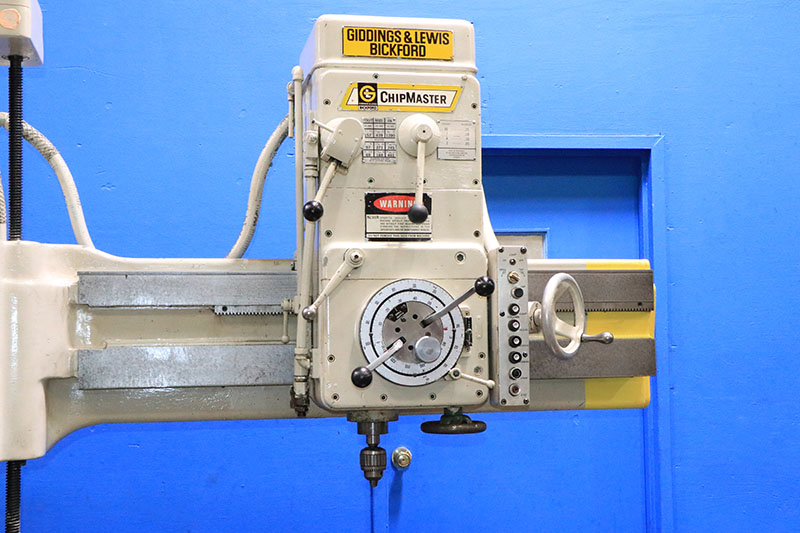4' -9" Giddings & Lewis Bickford #ChipMaster, radial drill, right angle base, 2 box table, #4MT, 1983 - Image 4