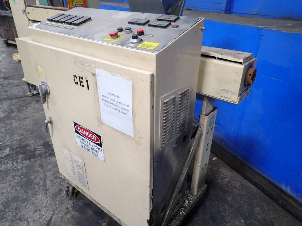 Novatec, Extruder, 18" x 18" x 21" Size, 5400 RPM, 230/460 V. - Image 6