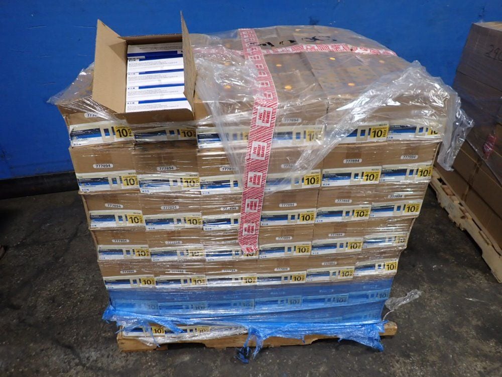 Eaton, PJ26V-10-L6V, Decorator Wall Plates, Mid-Size, Single Gang, (168 available) Boxes - Image 4