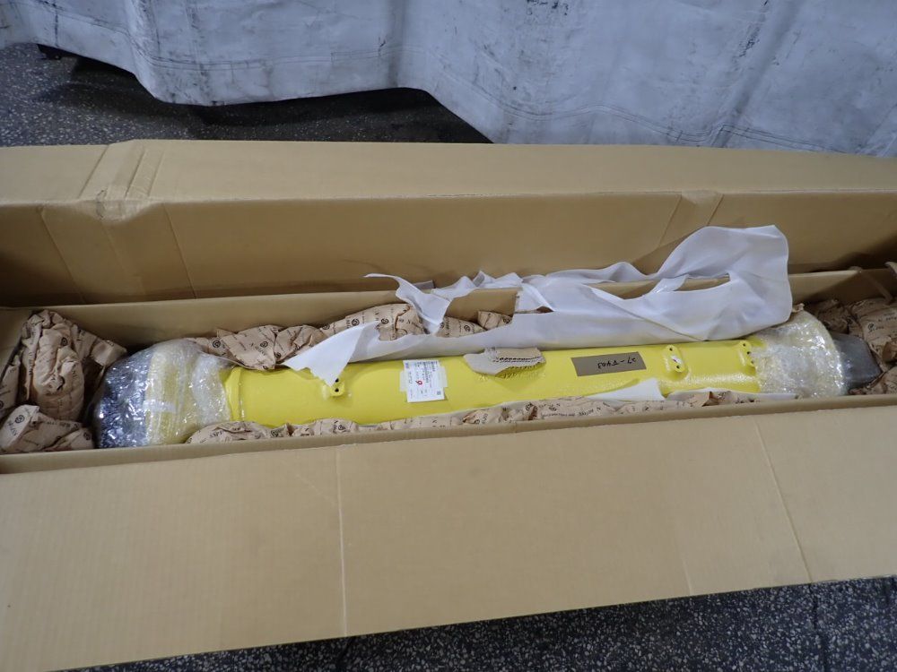 Fanuc #A290-7327-V403, Robot Arm - Image 2