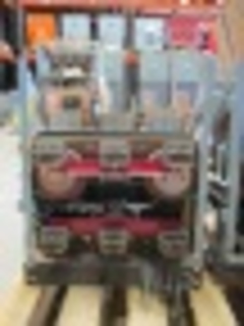 1600 Amps, Allis-Chalmers, LA-1600, manually operated, drawout, #AB6010 - Image 3