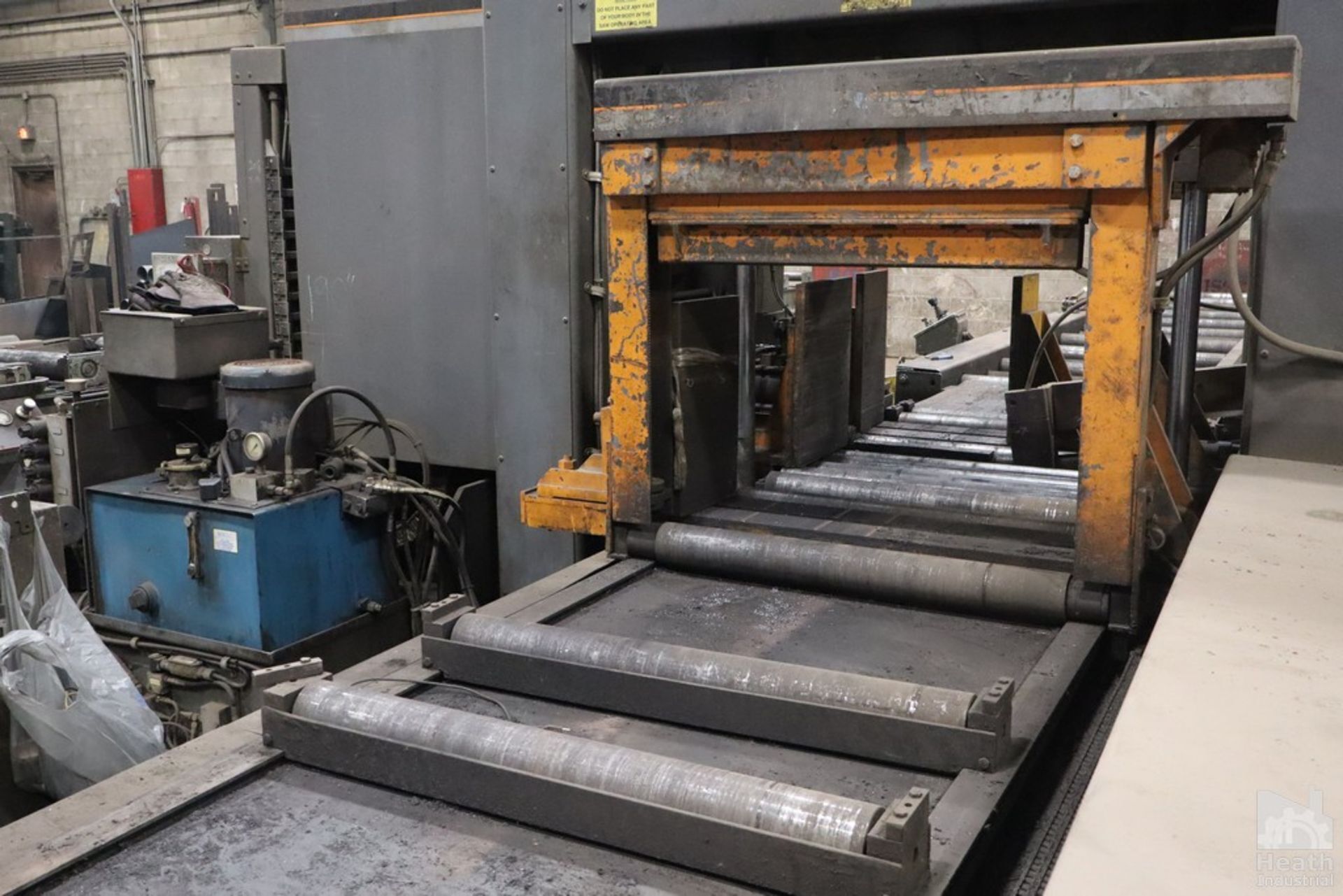 25" x 30" HEM #WF160LA-DC, dual column horizontal band saw, automatic, 321" x 2" blade, 10 HP - Image 6