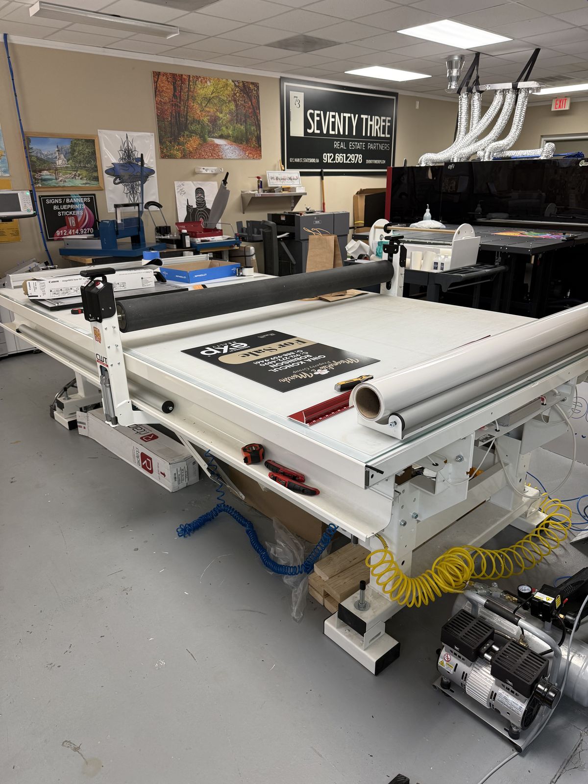 Alfa Neon #CWT, cutting table, 5' x 10', single phase vacuum pump, 2023 - Image 1