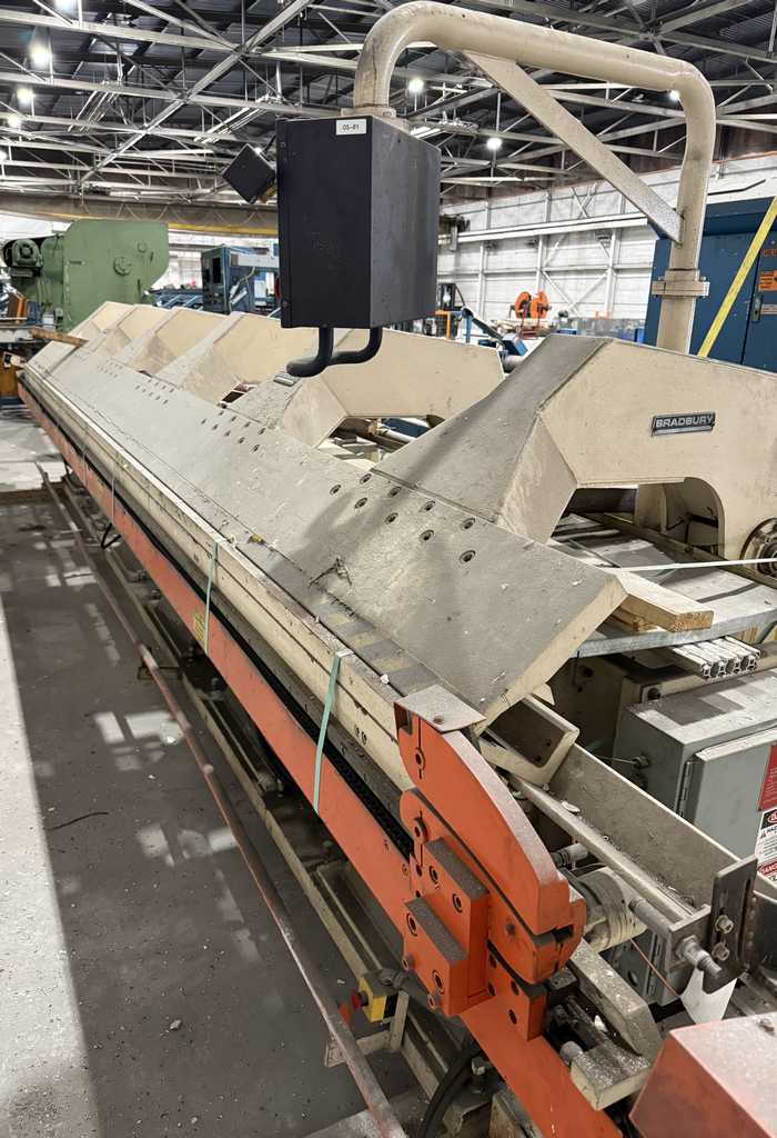 252" Bradbury, CNC hydraulic folding machine, .075" capacity, variable speed hydraulic power unit, 2007 - Image 1