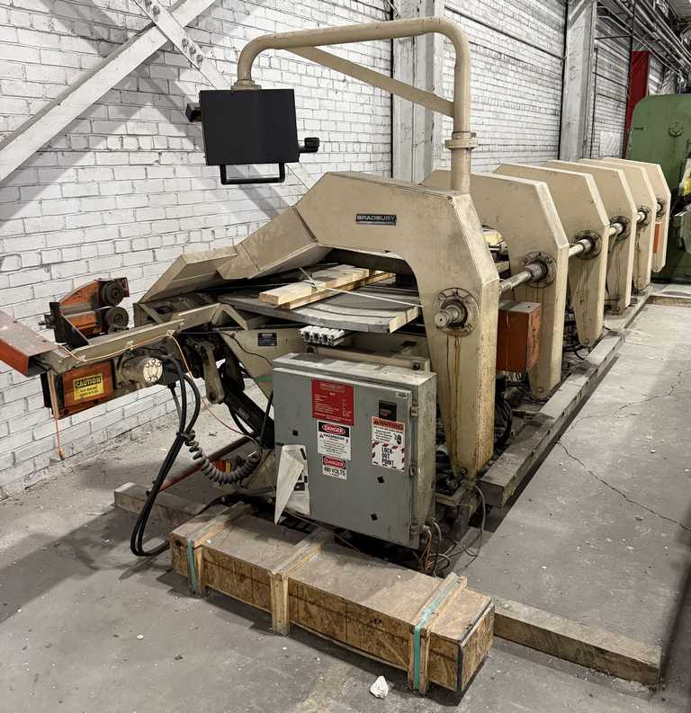 252" Bradbury, CNC hydraulic folding machine, .075" capacity, variable speed hydraulic power unit, 2007 - Image 2