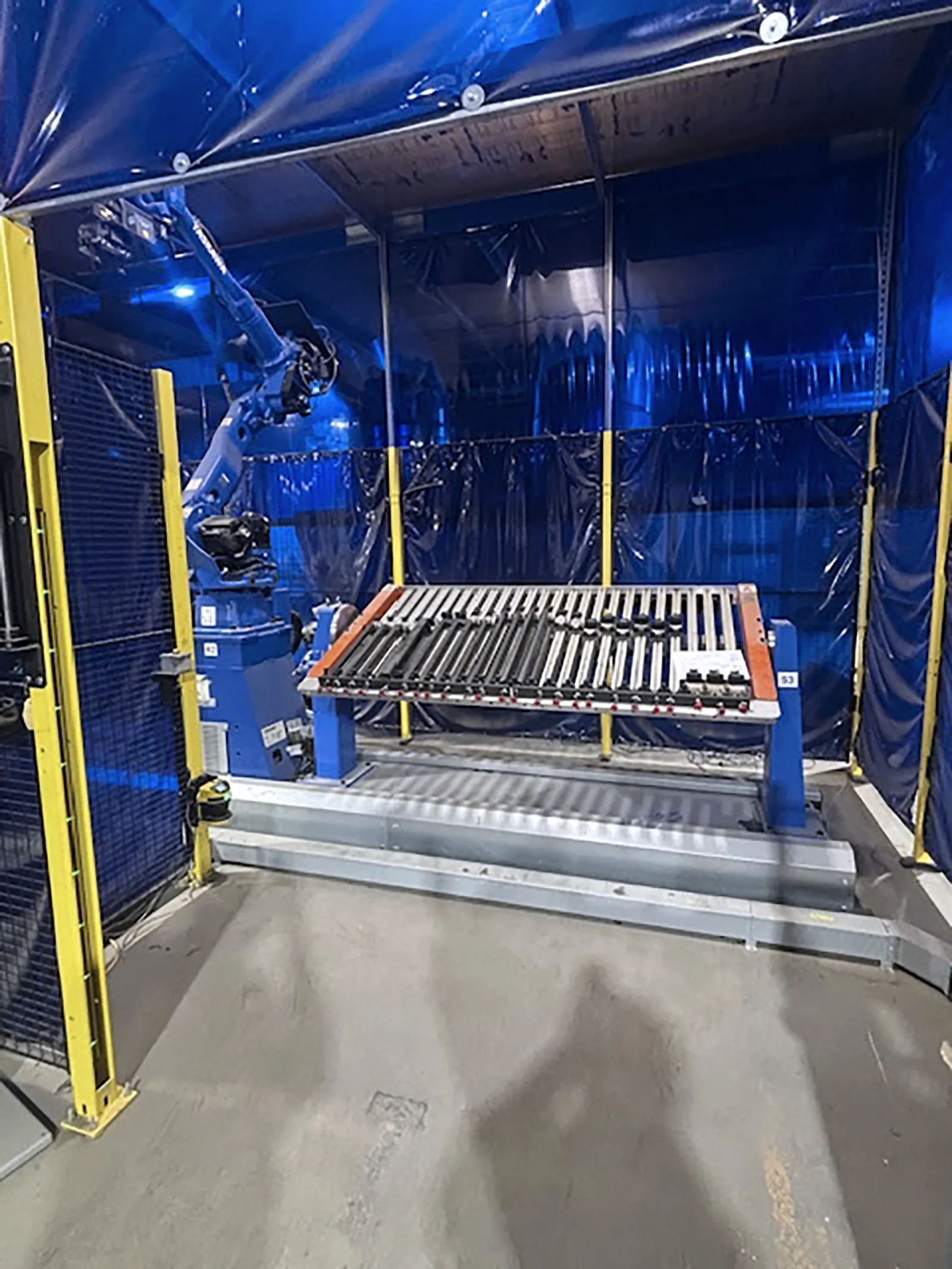 Yaskawa, dual robot weld cell, 45 lb payload, 123" horizontal reach, 221" vertical reach, 2023 - Image 7