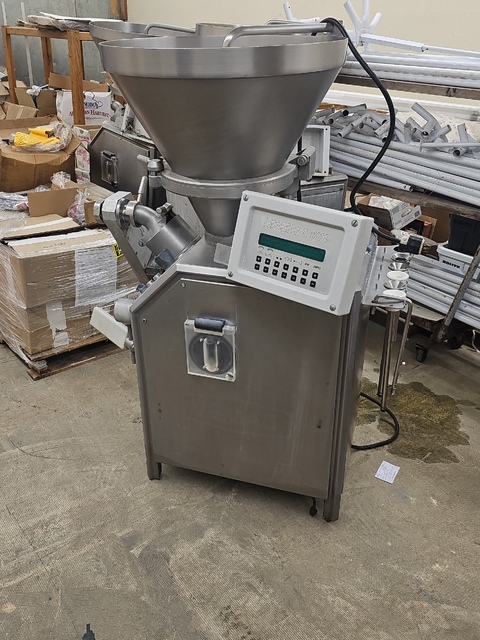 Vemag #500, vacuum Stuffer / Filler Machine For Sale - Image 1