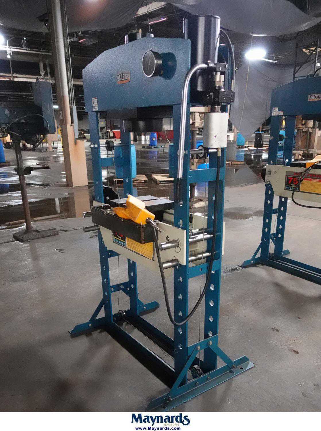 75 Ton, Baileigh #SSP-75A, pneumatic shop press, 9.8" stroke, 31.5" btwn frame, adjustable bed, foot pedal - Image 3
