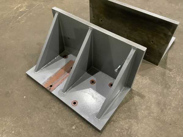 32" x 18" x 18" Angle plates, machine face, 1 pair - Image 4