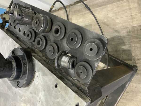 Flexarm #RNR-20, pneumatic tapping arm, swivel base, pneumatic vise, tooling, 2008 - Image 6