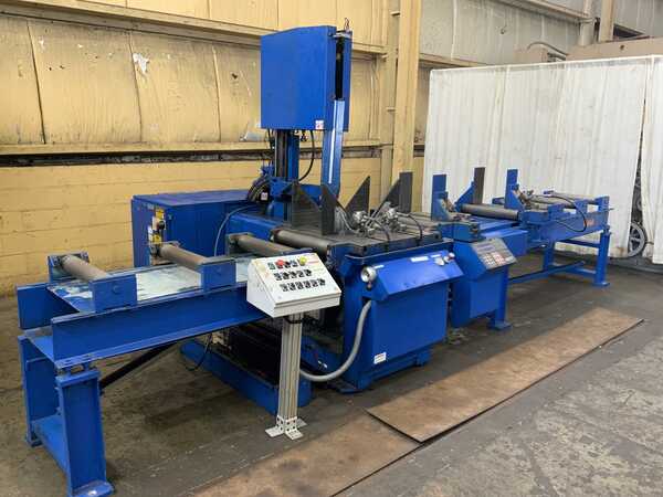 18" x 20" Marvel #81APC-II, vertical band saw, programmable stock feed, dual hydraulic vises - Image 1