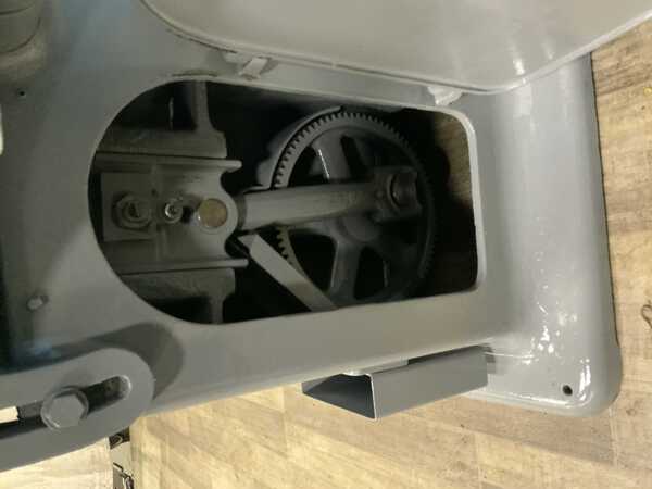 1/16" x 7-1/2" Davis #5, keyseater, tilt table, micro depth stops, resistance bar, 2 HP, 48 SPM - Image 6