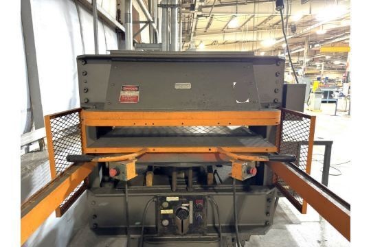 35 Ton, Herman Schwabe #DG, 30" x 34" die cutter, manual shuttle table for steel rule knife, 2 hand Control - Image 2