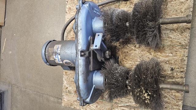 Mighty Lube #OP-08, Powered Cleaning Brush, Conveyor Chain, 1994 - Image 1