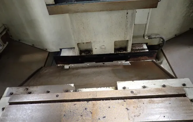 Fanuc #T, CNC vertical machining center, 15" x 27-1/2" capacity, Series O-M Control, 1990 - Image 5