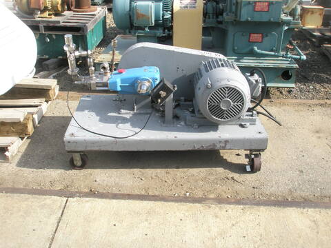 Triplex homogenizer, Stainless Steel, 15 HP - Image 1