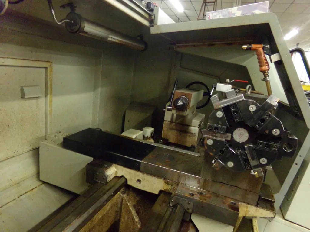 Kent #CKE-2660, CNC Lathe, 26" swing, 60" between centers, 16.9" swing over cross slide, 56" X, 12" Y, 10 HP - Image 3