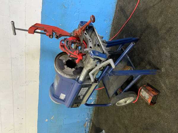1/4" -4" Ridgid #1224, Pipe Threader, 1/2" to 2" bolt capacity, 2-1/2" to 4" receding die head, 1.5 HP, 36 - Image 1
