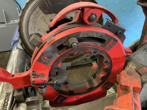 1/4" -4" Ridgid #1224, Pipe Threader, 1/2" to 2" bolt capacity, 2-1/2" to 4" receding die head, 1.5 HP, 36 - Image 3
