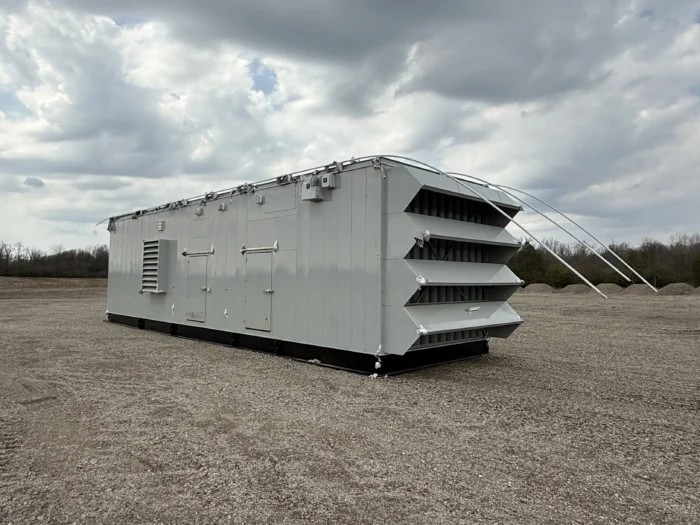 3000 KW Cummins #C3000D6E, diesel generator set, 480 Volts, 60 Hz, Cummins QSK95 engine, enclosure w/o tank - Image 2