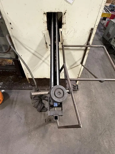 Fuji #FS-4, Cnc Lathe, w/ robot loader, 4000 RPM, 10/15 HP, 8" chuck, Fanuc 21I-TB cnc, 11.8" stroke, 2005 - Image 3