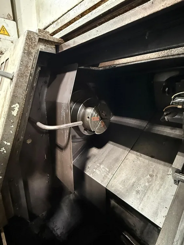 Fuji #FS-4, Cnc Lathe, w/ robot loader, 4000 RPM, 10/15 HP, 8" chuck, Fanuc 21I-TB cnc, 11.8" stroke, 2005 - Image 5