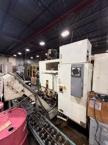Fuji #FS-4, Cnc Lathe, w/ robot loader, 4000 RPM, 10/15 HP, 8" chuck, Fanuc 21I-TB cnc, 11.8" stroke, 2005 - Image 9