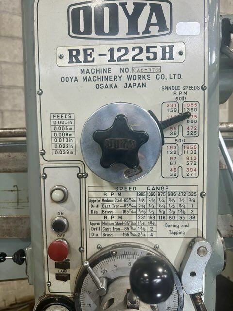 4' -12" Ooya #RE-1225H, radial arm drill, 1985 RPM, MT5, 18" x 16" table, power elevation, tapping, coolant - Image 3