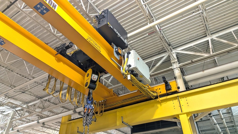 30 Ton, Kone, 29'0" Span, 16' 4" lift, radio, VFD bridge/trolley, 100' (x2) rail/runway/cols, 2015, #2690 - Image 2