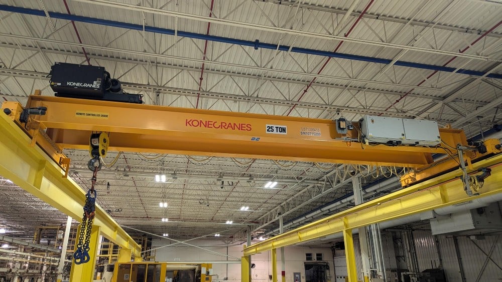 25 Ton, Kone, 35'0" Span, 16' 4" lift, Class D, Radio, VFD bridge/trolley, 140' (x2) rail/runway/cols, 2015 - Image 1