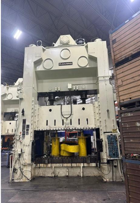 800 Ton, Clearing #S2-800-132x60, straight side double crank press, 18" stroke, 34" Shut Height, 12" adj., 12 - Image 4