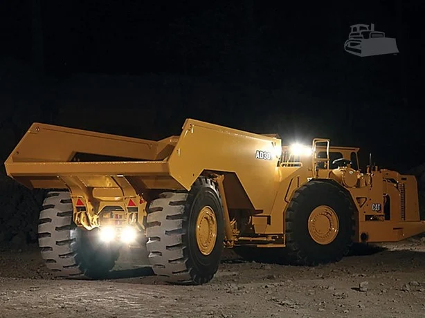 Caterpillar AD45, Underground Mining Truck, 581 HP Cat C18 engine, 49-ton payload, 201-gallon fuel tank - Image 9