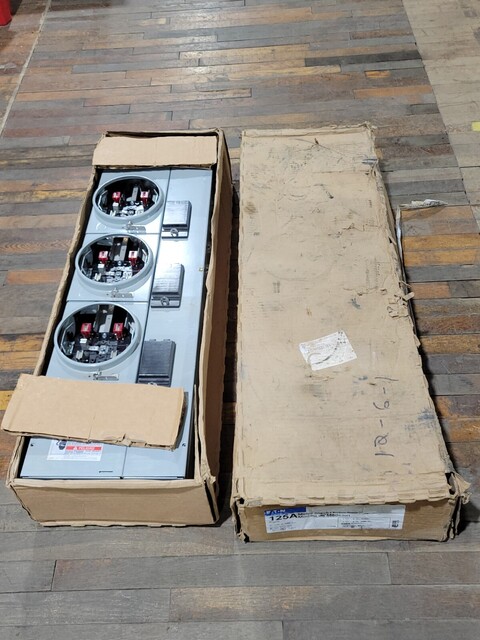 125 Amps, Eaton #3MM312RRL, Meter Stack, 3 Socket, 1ph, 3W. 120/240 VAC, 800A Bus, unused - Image 1
