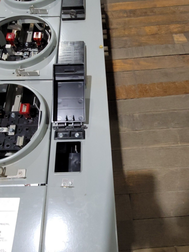 125 Amps, Eaton #3MM312RRL, Meter Stack, 3 Socket, 1ph, 3W. 120/240 VAC, 800A Bus, unused - Image 6